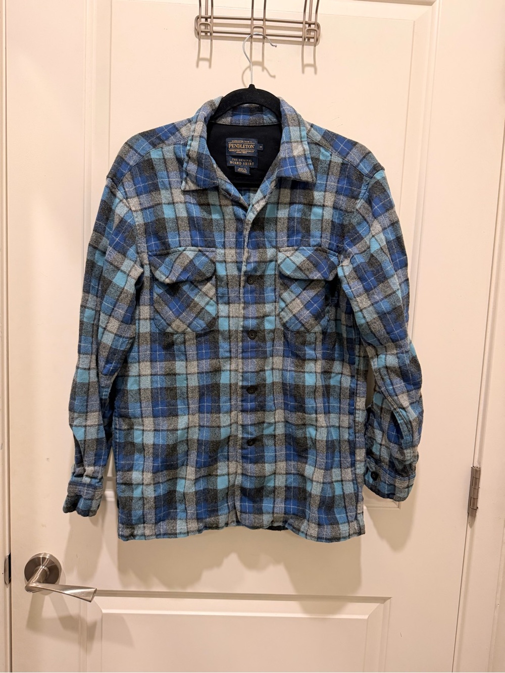 Pendleton The Original
Board Shirt Size M Blue Plaid
Wool Flannel